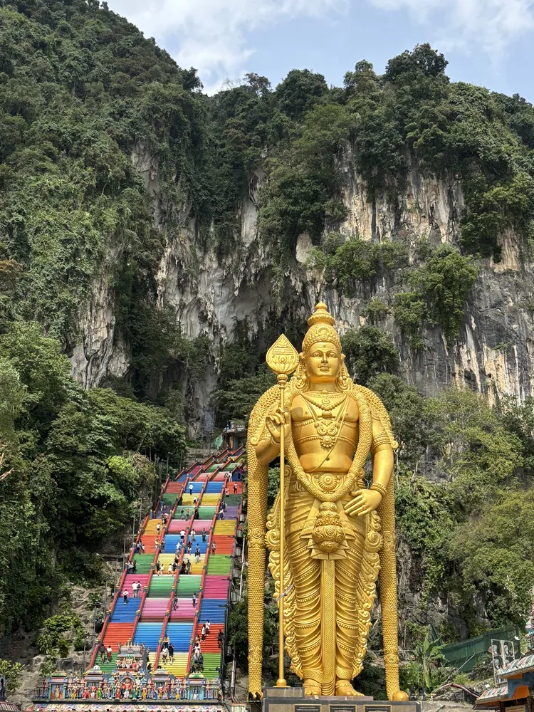 The rainbow staircase leading up to Batu Caves